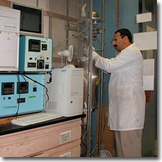 Thermal balance for high temperature gaseous corrosion test